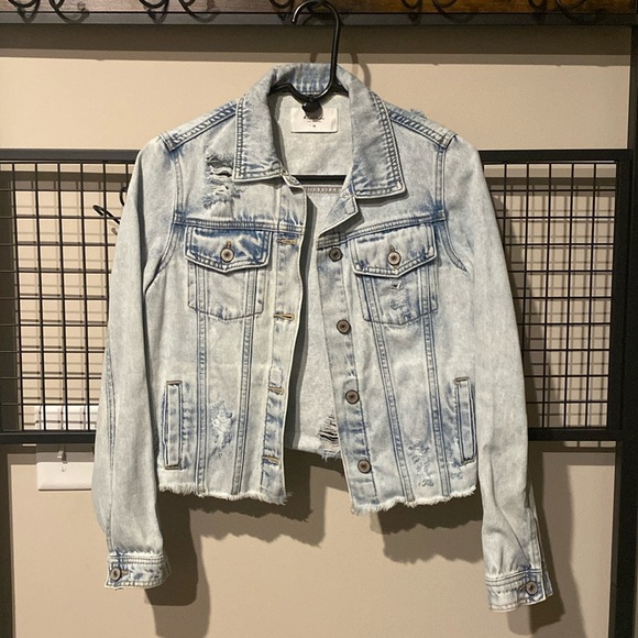 KanCan Jackets & Blazers - COPY - Kancan Cropped Acid Wash Jean Jacket